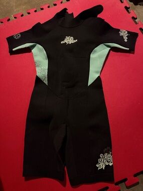 Women’s 10 shortie HO SPORTS WETSUIT